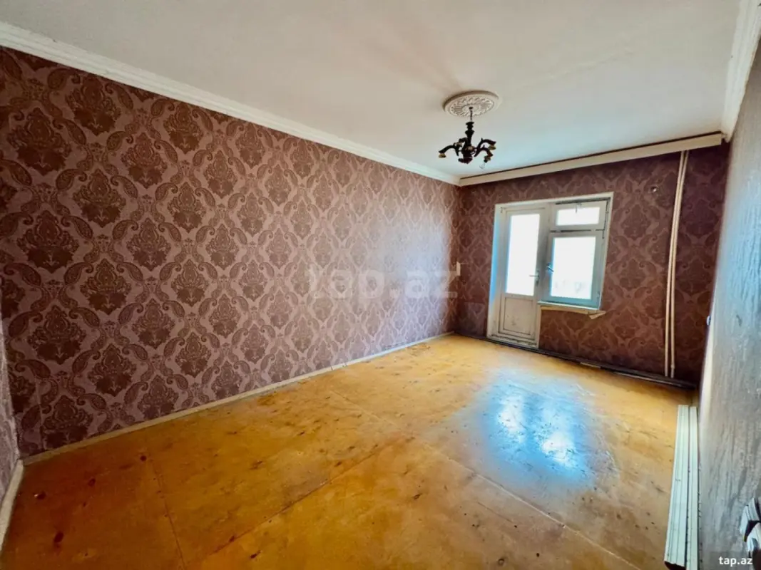 Satılır 4 otaqlı mənzil 110 m²
