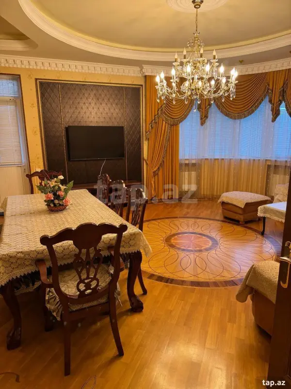 Kirayə verilir 3 otaqlı yeni tikili 140 m²