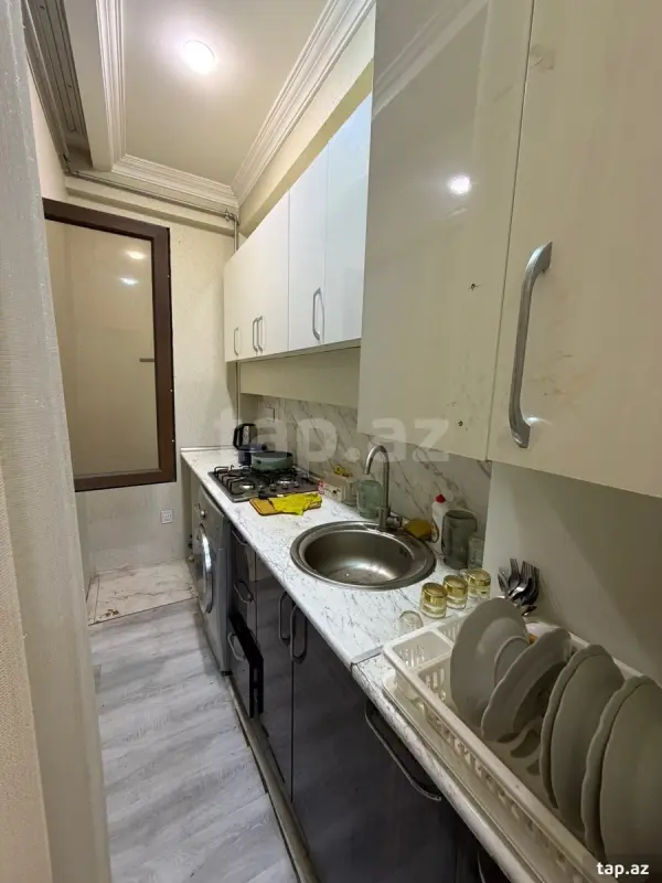 Kirayə verilir 2 otaqlı yeni tikili 72 m²