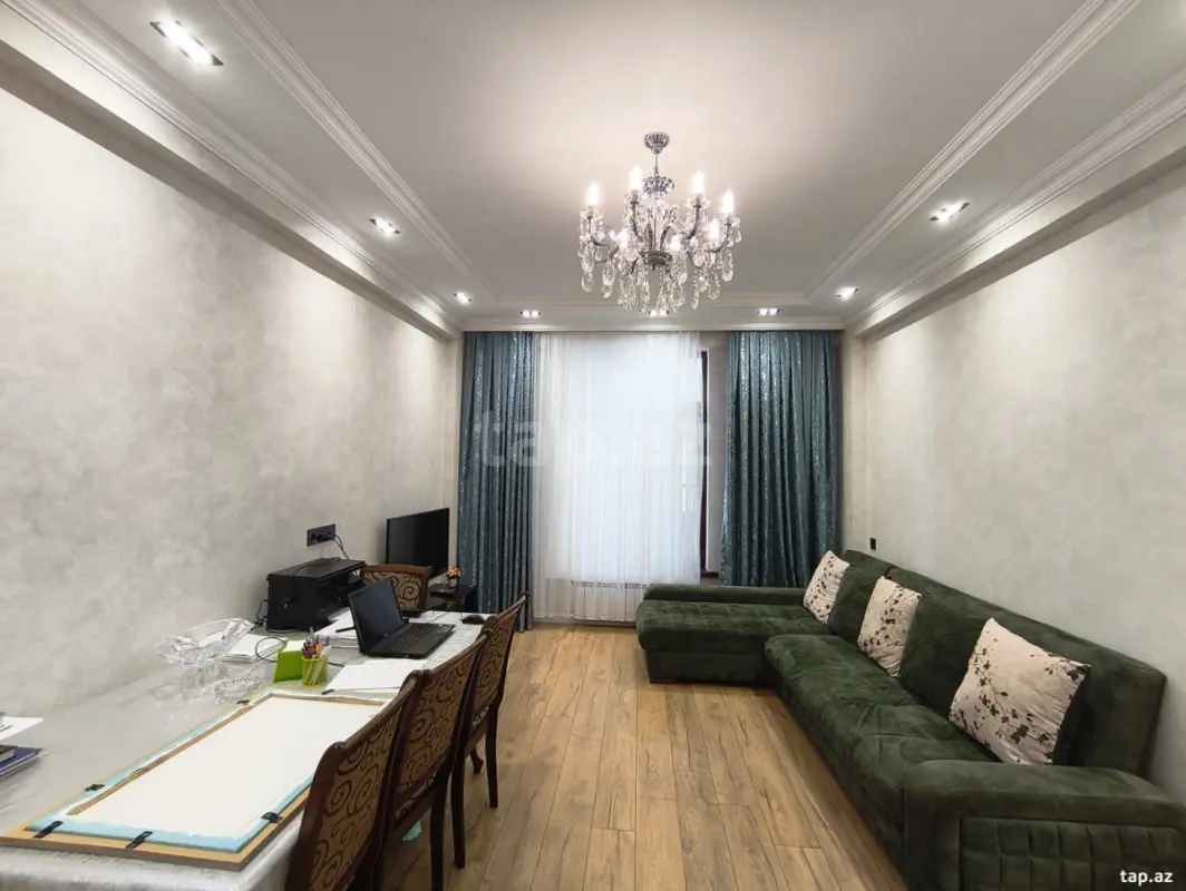 Satılır 2 otaqlı yeni tikili 75 m²