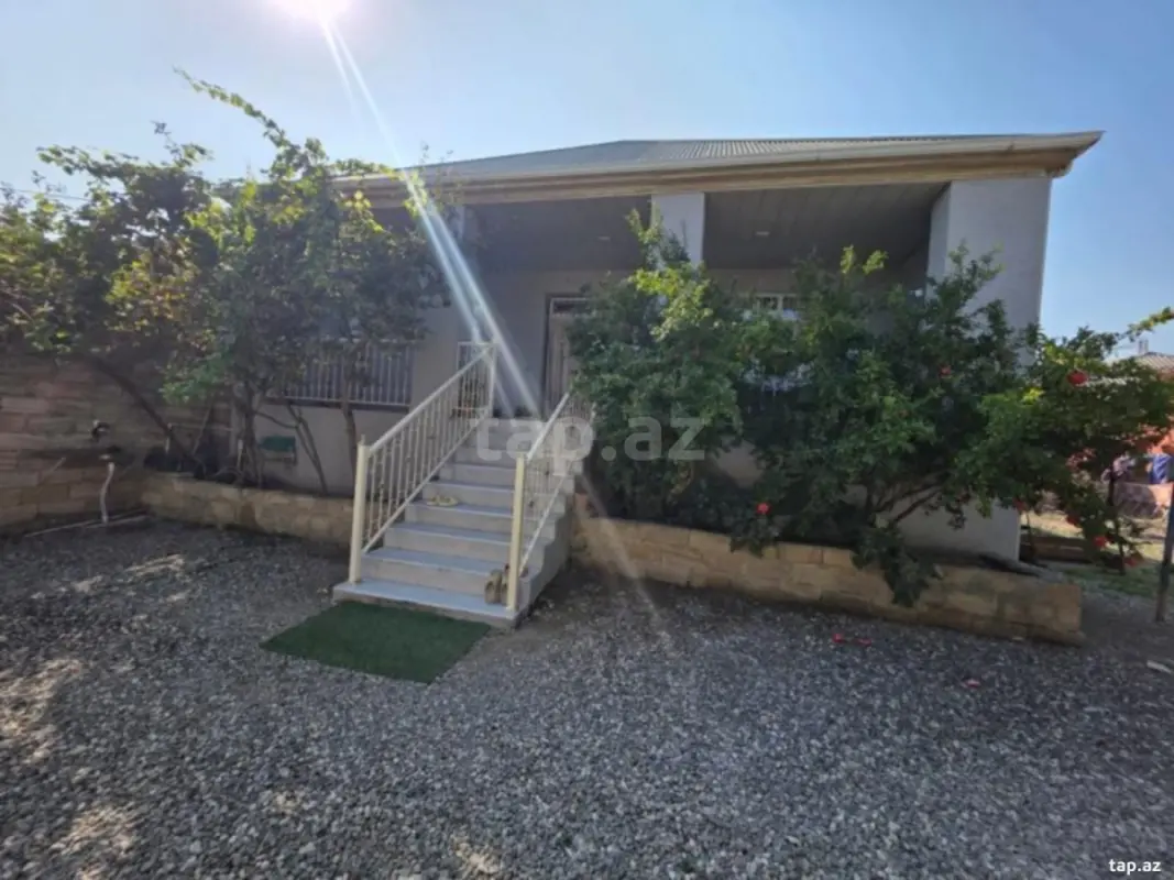 Satılır 3 otaqlı həyət evi 110 m²