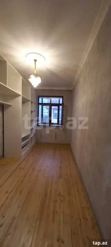 Satılır 3 otaqlı yeni tikili 75 m²