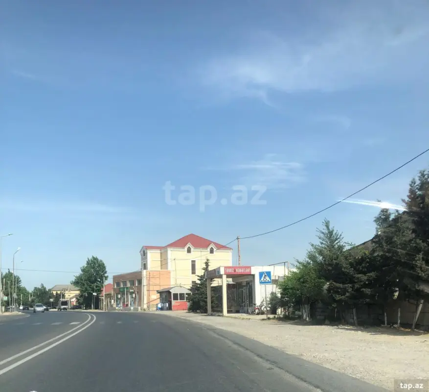 Satılır 6 otaqlı həyət evi 400 m²