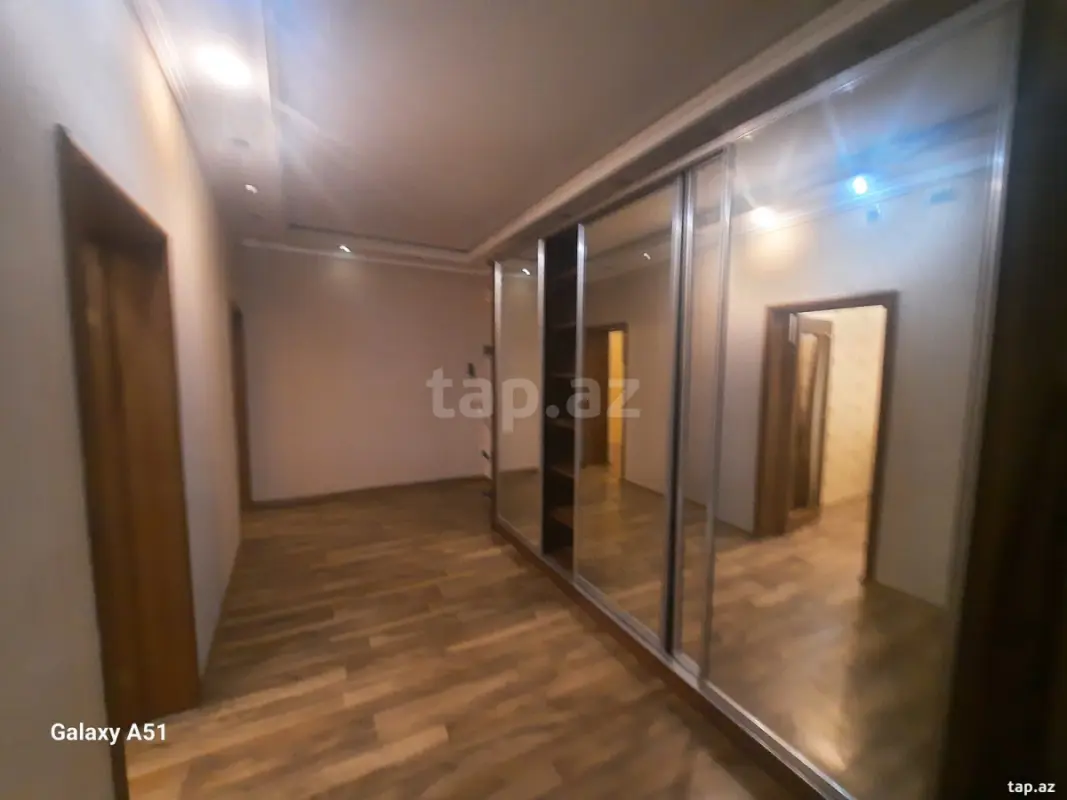 Satılır 2 otaqlı yeni tikili 97 m²
