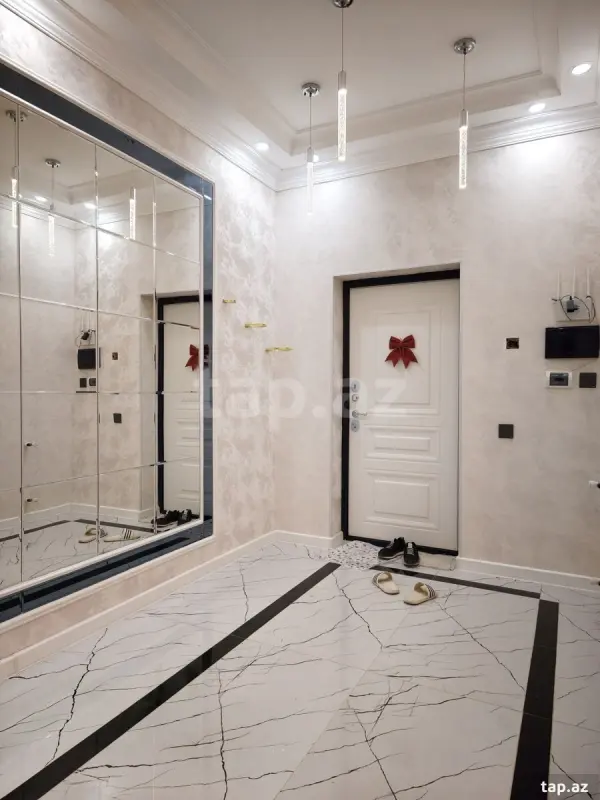 Satılır 2 otaqlı yeni tikili 68 m²