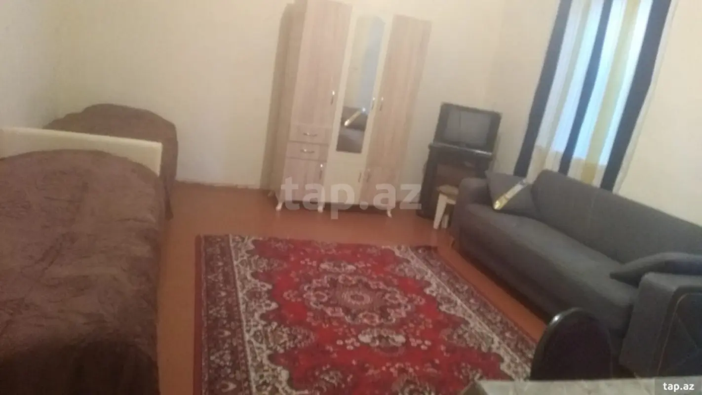 Kirayə verilir 2 otaqlı həyət evi 122 m²