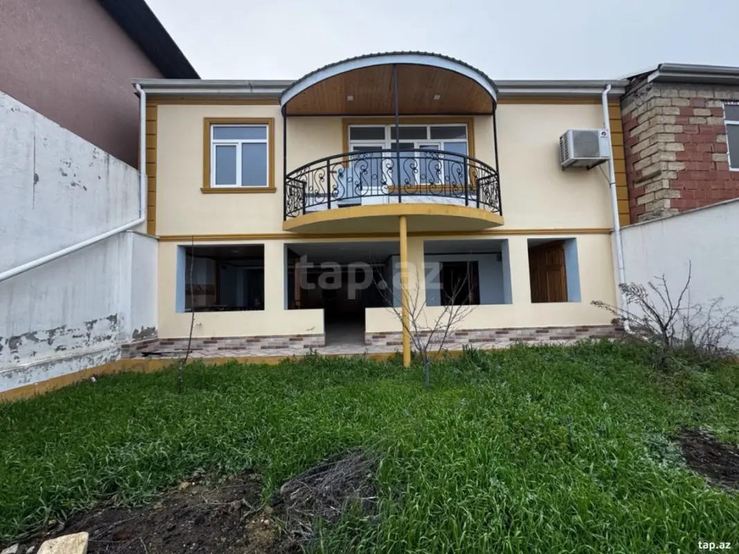 Satılır 4 otaqlı həyət evi 120 m²