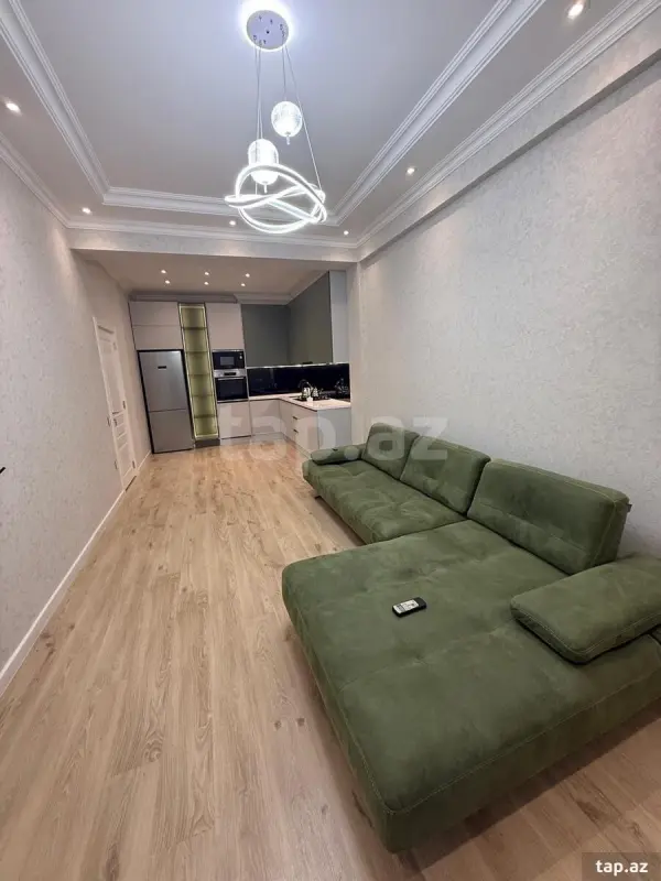 Kirayə verilir 2 otaqlı yeni tikili 75 m²
