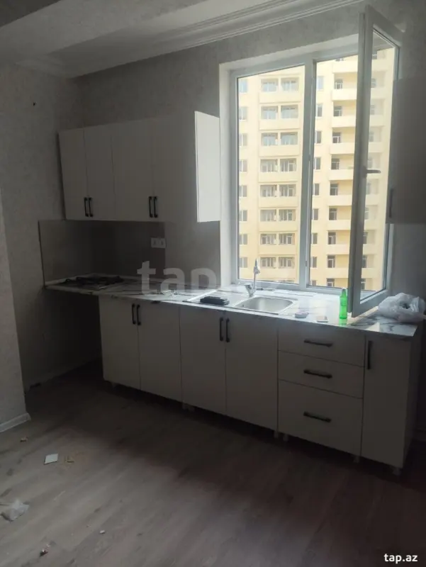 Kirayə verilir 3 otaqlı yeni tikili 90 m²
