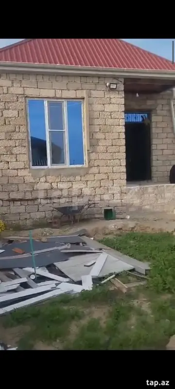 Satılır 4 otaqlı həyət evi 120 m²