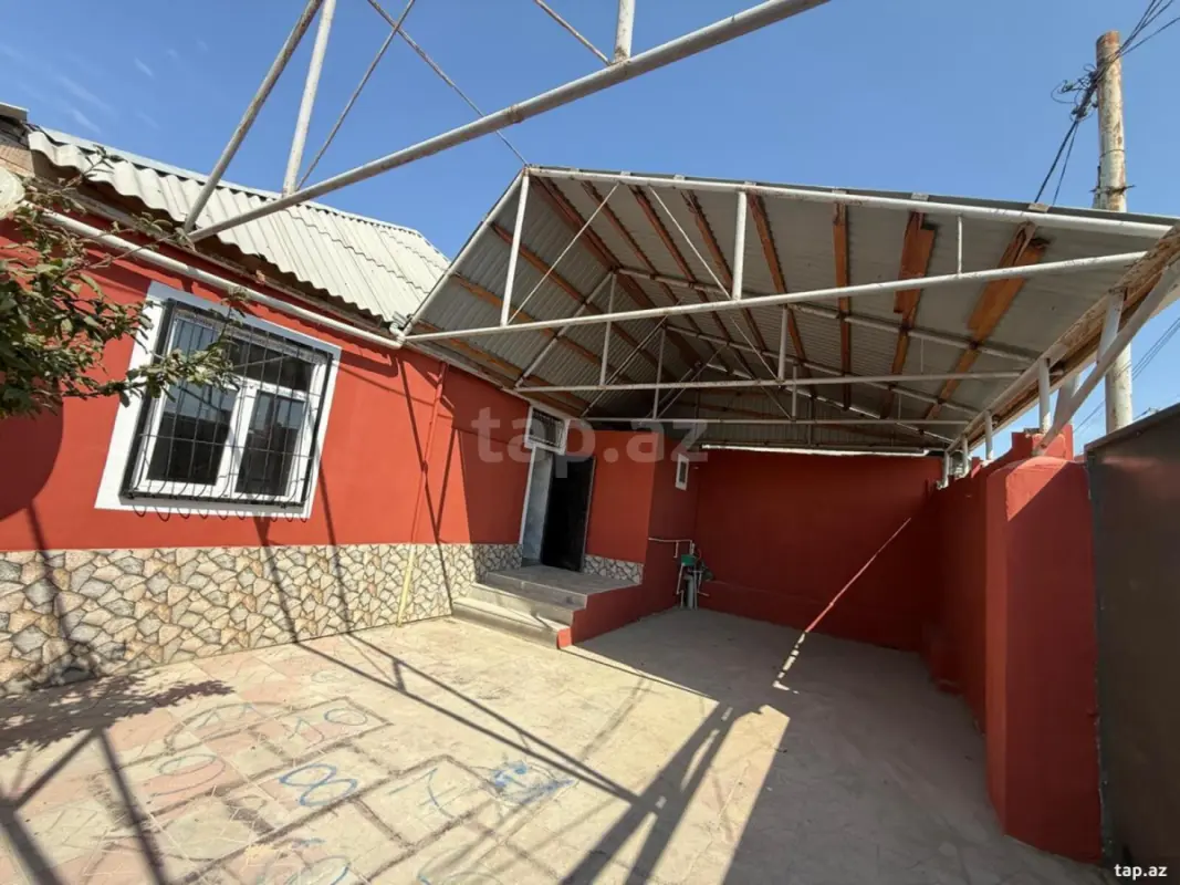 Satılır 4 otaqlı yeni tikili 150 m²
