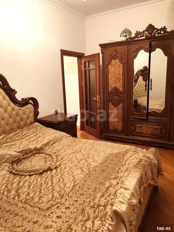 Kirayə verilir 3 otaqlı yeni tikili 100 m²