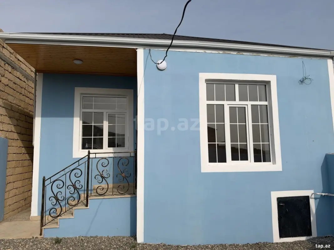 Satılır 3 otaqlı həyət evi 100 m²