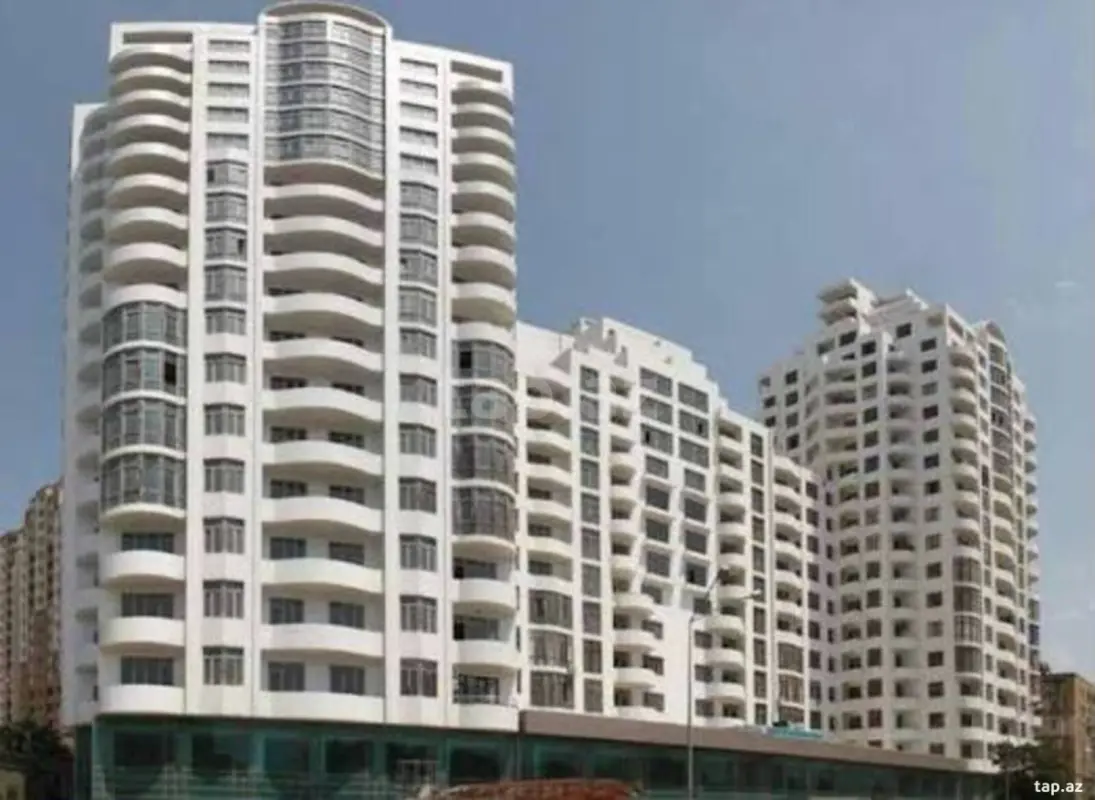 Kirayə verilir 3 otaqlı yeni tikili 110 m²