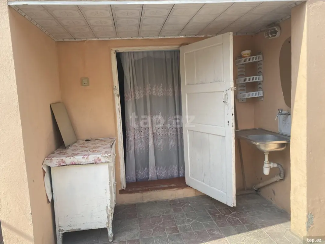 Kirayə verilir 2 otaqlı həyət evi 32 m²