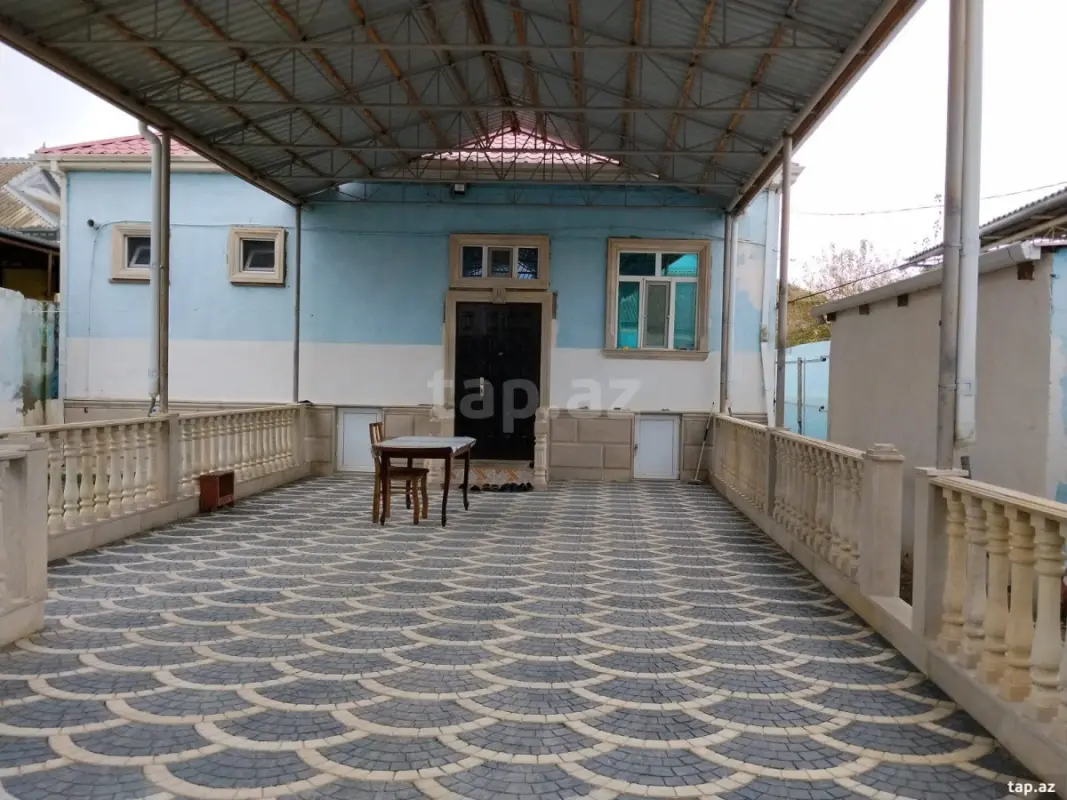 Satılır 5 otaqlı həyət evi 145 m²