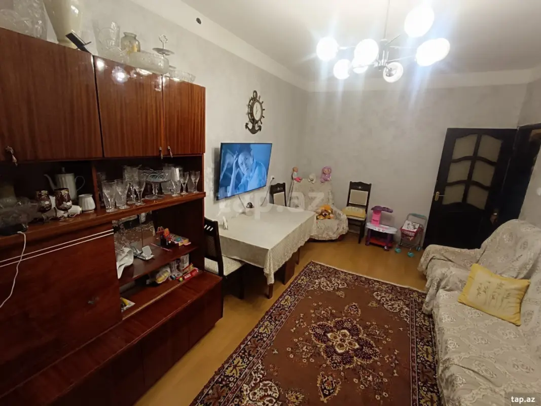 Satılır 4 otaqlı mənzil 100 m²