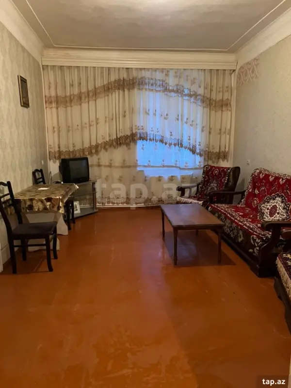Kirayə verilir 2 otaqlı mənzil 45 m²