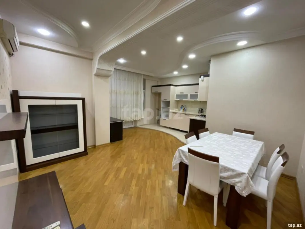 Kirayə verilir 3 otaqlı yeni tikili 100 m²