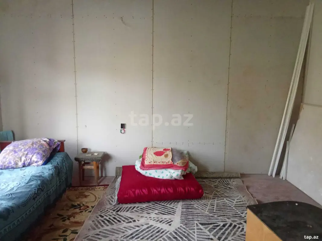 Satılır 2 otaqlı mənzil 42 m²