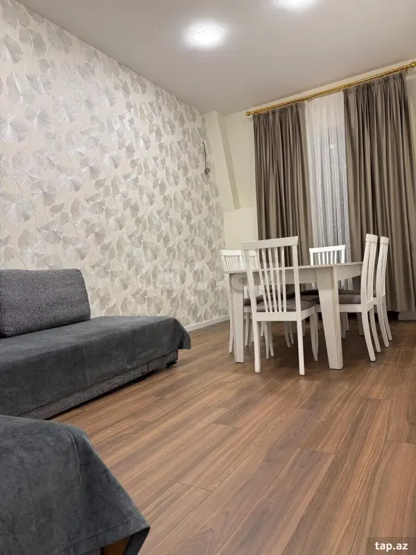 Kirayə verilir 3 otaqlı yeni tikili 75 m²