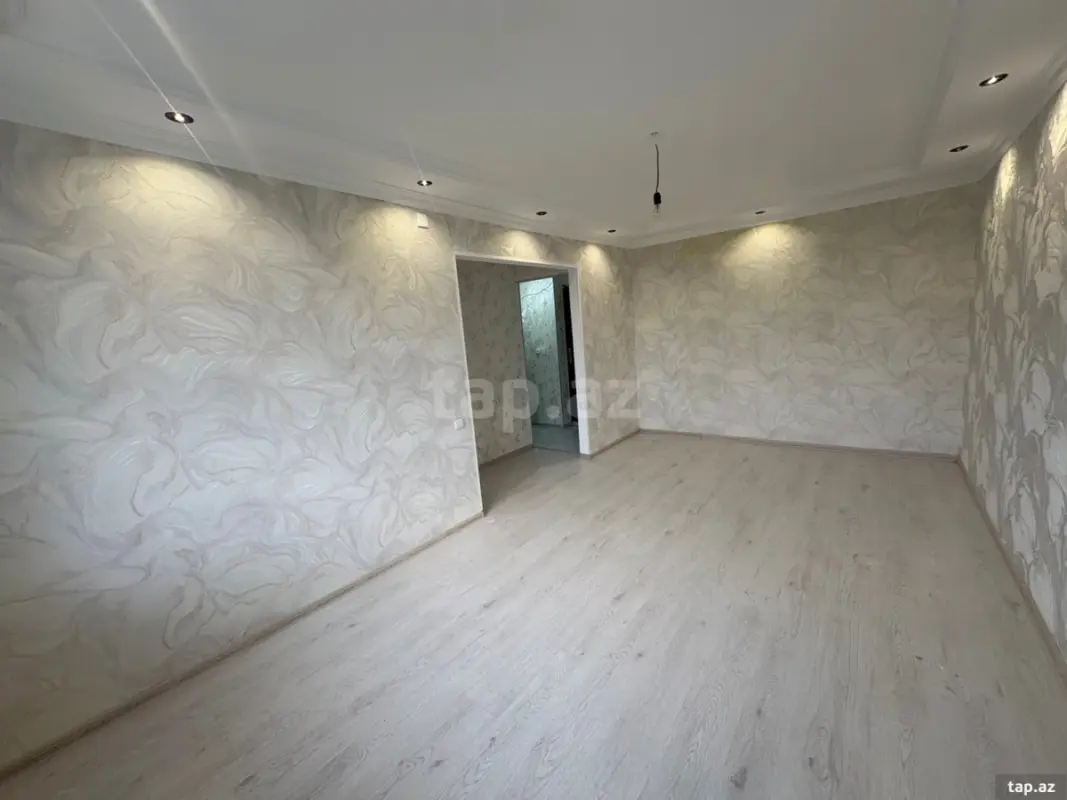 Satılır 2 otaqlı mənzil 30 m²