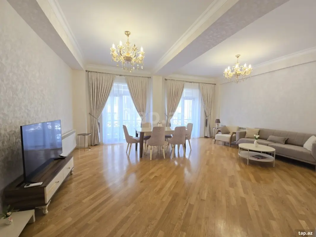 Kirayə verilir 3 otaqlı yeni tikili 140 m²