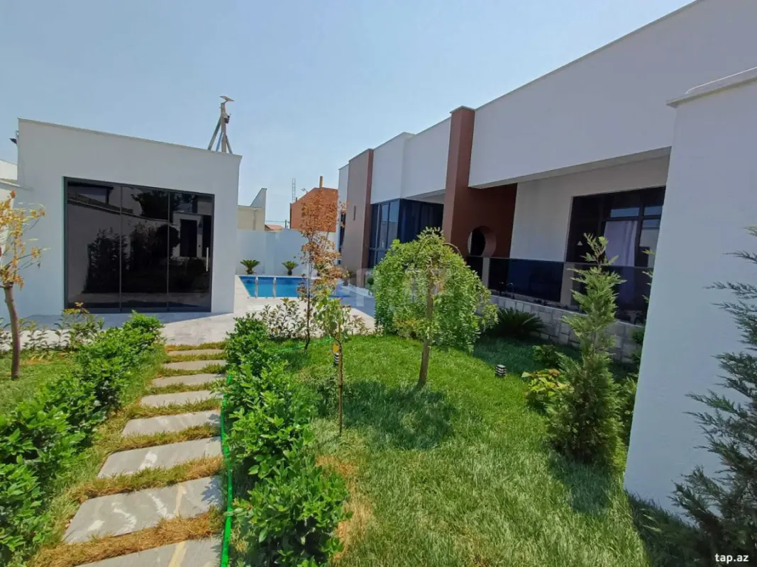 Satılır 4 otaqlı həyət evi 200 m²