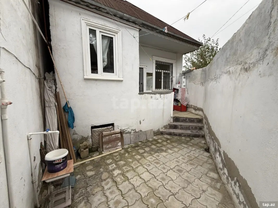 Satılır 2 otaqlı həyət evi 85 m²