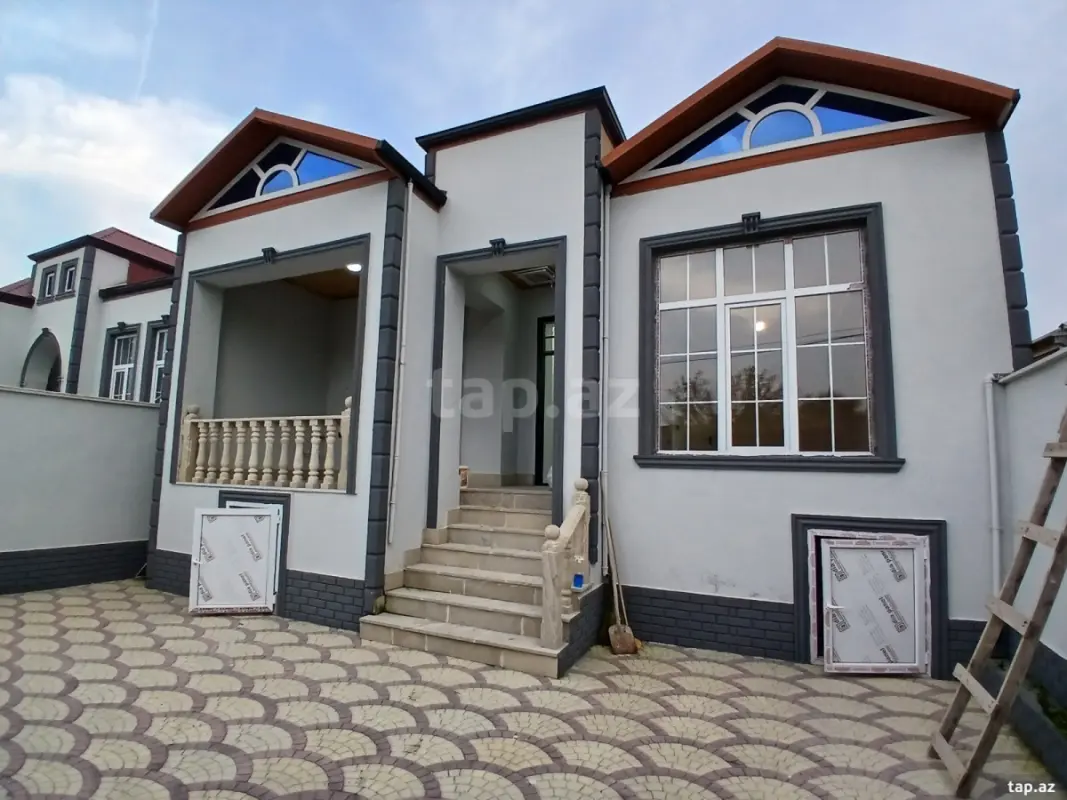Satılır 4 otaqlı həyət evi 110 m²
