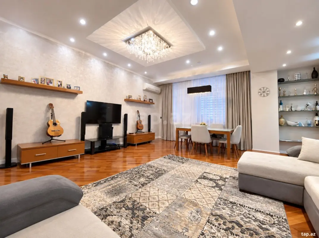 Satılır 3 otaqlı yeni tikili 160 m²