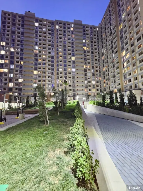 Satılır 2 otaqlı yeni tikili 75 m²