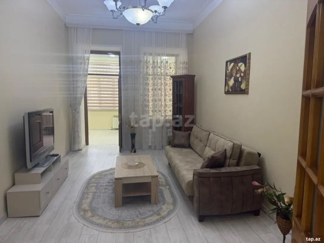 Kirayə verilir 2 otaqlı mənzil 66 m²