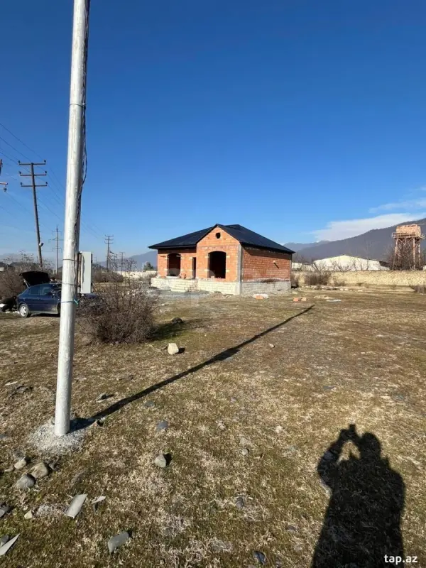 Satılır 3 otaqlı həyət evi 121 m²