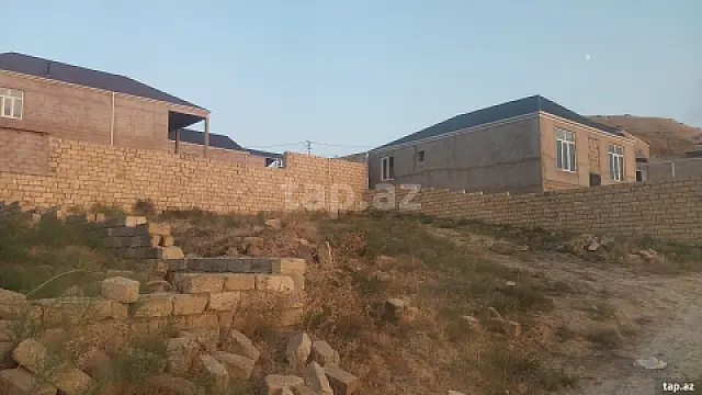 Satılır torpaq sahəsi — Xırdalan