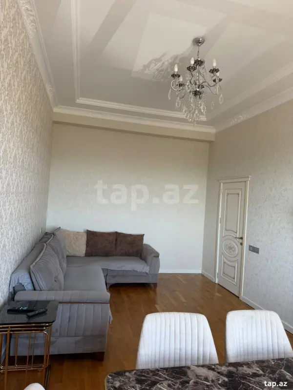Kirayə verilir 3 otaqlı yeni tikili 80 m²