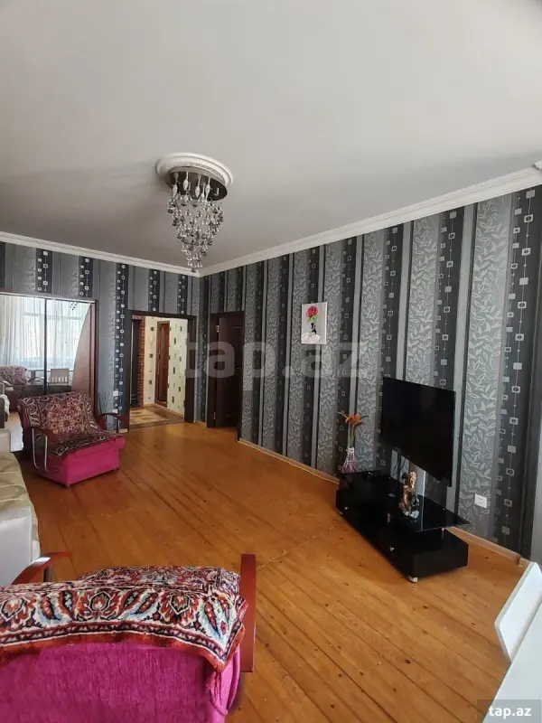 Kirayə verilir 3 otaqlı yeni tikili 100 m²