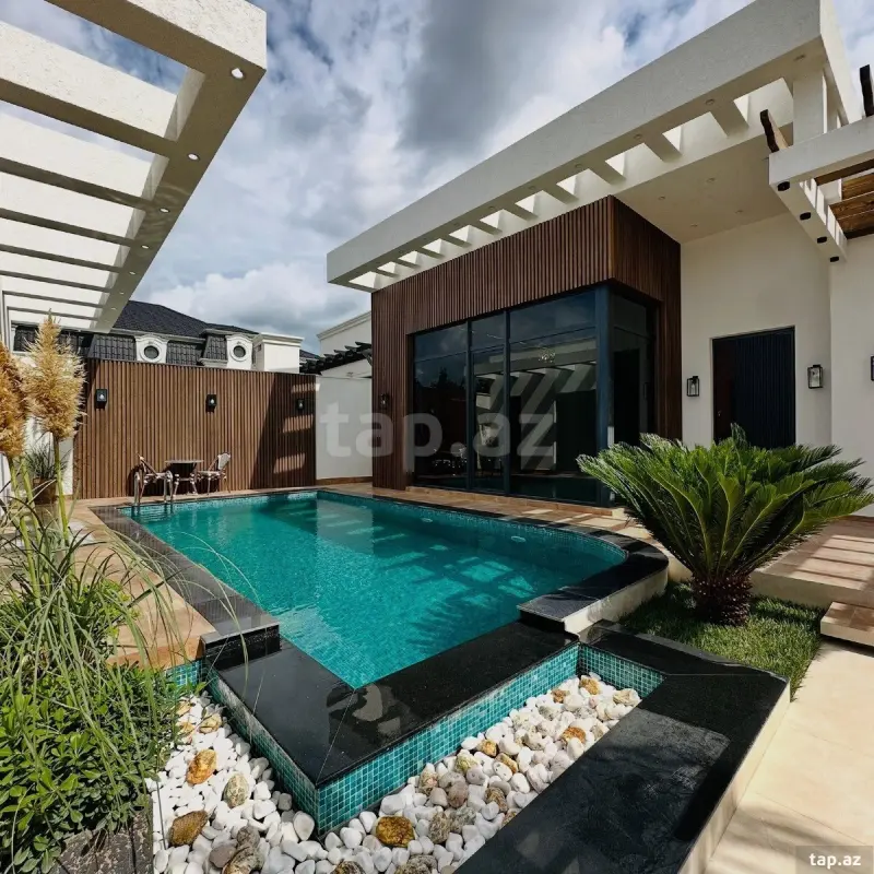 Kirayə verilir 4 otaqlı həyət evi 260 m²