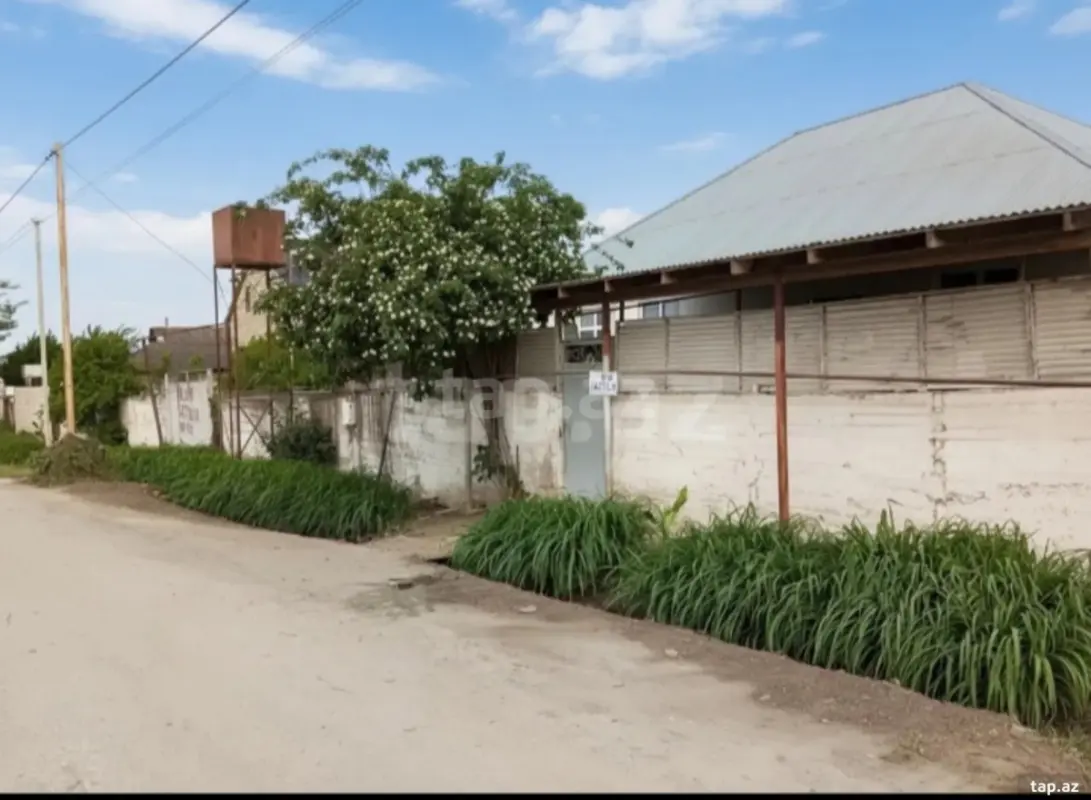 Satılır 5 otaqlı həyət evi 100 m²