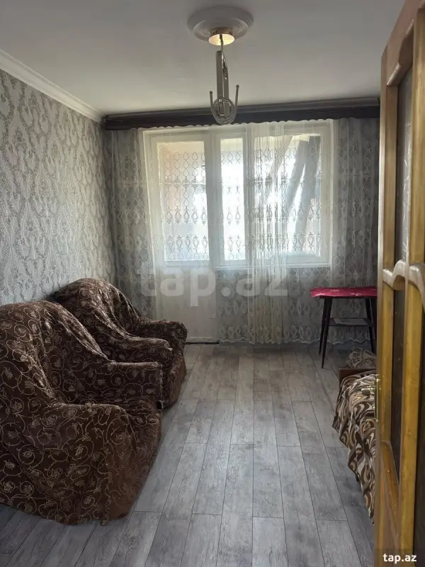 Kirayə verilir 4 otaqlı mənzil 110 m²