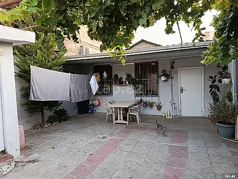 Satılır 3 otaqlı həyət evi 80 m² — Bakı, Bakıxanov 3 otaq 80.00 m²