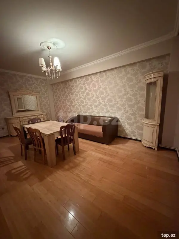 Kirayə verilir 3 otaqlı yeni tikili 80 m²