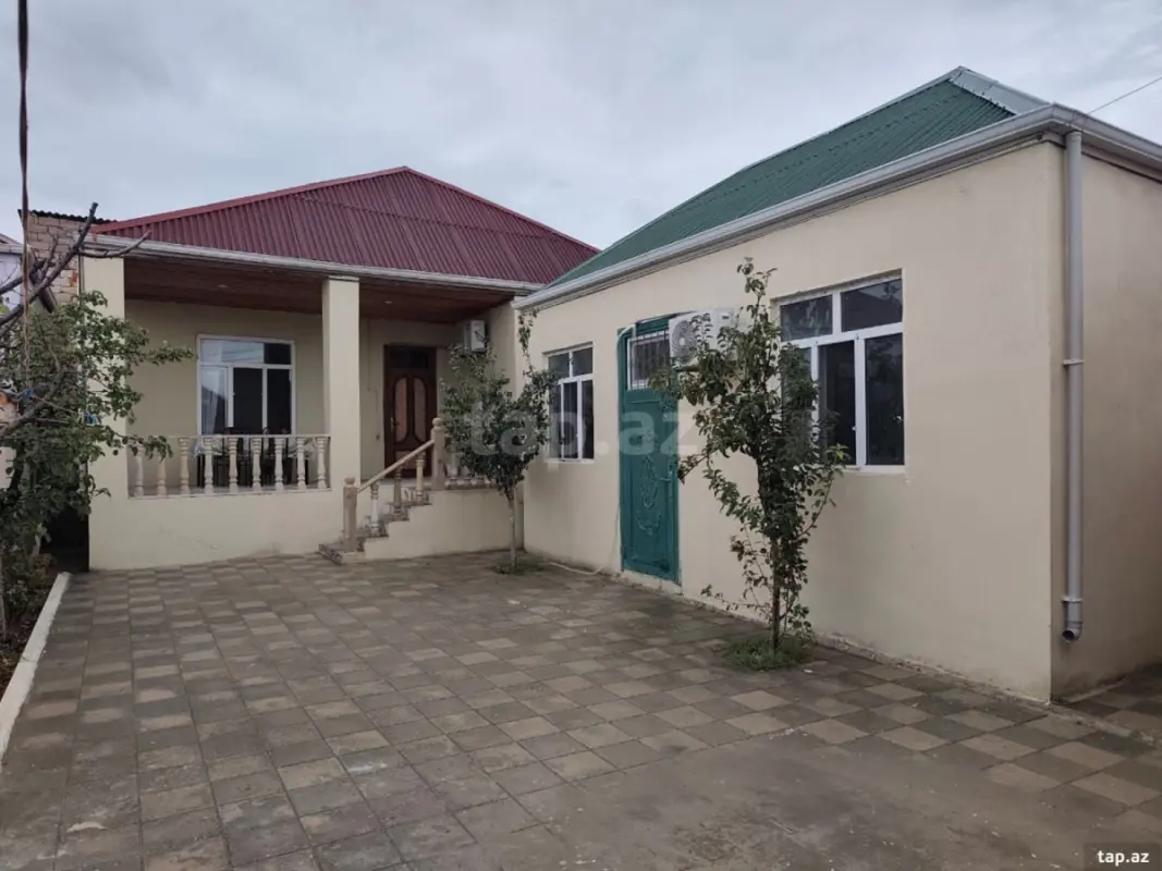 Satılır 3 otaqlı həyət evi 110 m²