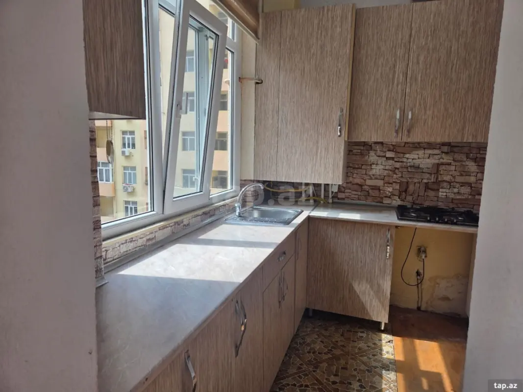 Kirayə verilir 3 otaqlı yeni tikili 60 m²