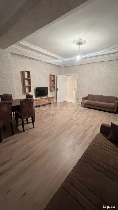 Kirayə verilir 2 otaqlı yeni tikili 95 m²
