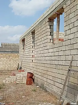 Satılır 5 otaqlı həyət evi 150 m² — Şirvan 5 otaq 150.00 m²