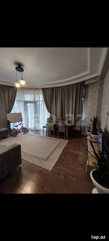 Satılır 3 otaqlı yeni tikili 105 m²