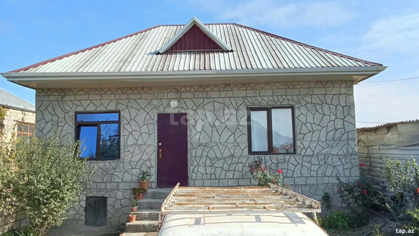 Satılır 3 otaqlı həyət evi 80 m²
