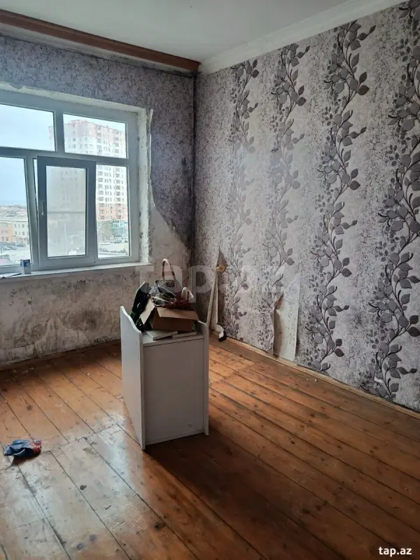Satılır 4 otaqlı mənzil 86 m²