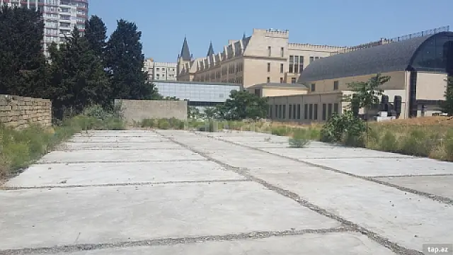 Satılır torpaq sahəsi — Bakı